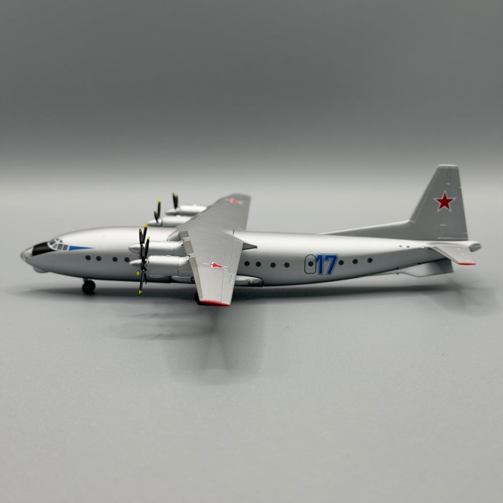 Antonov An-10 Soviet Air Force & Air Defence — 4 Variants — 1:200 Scale Model