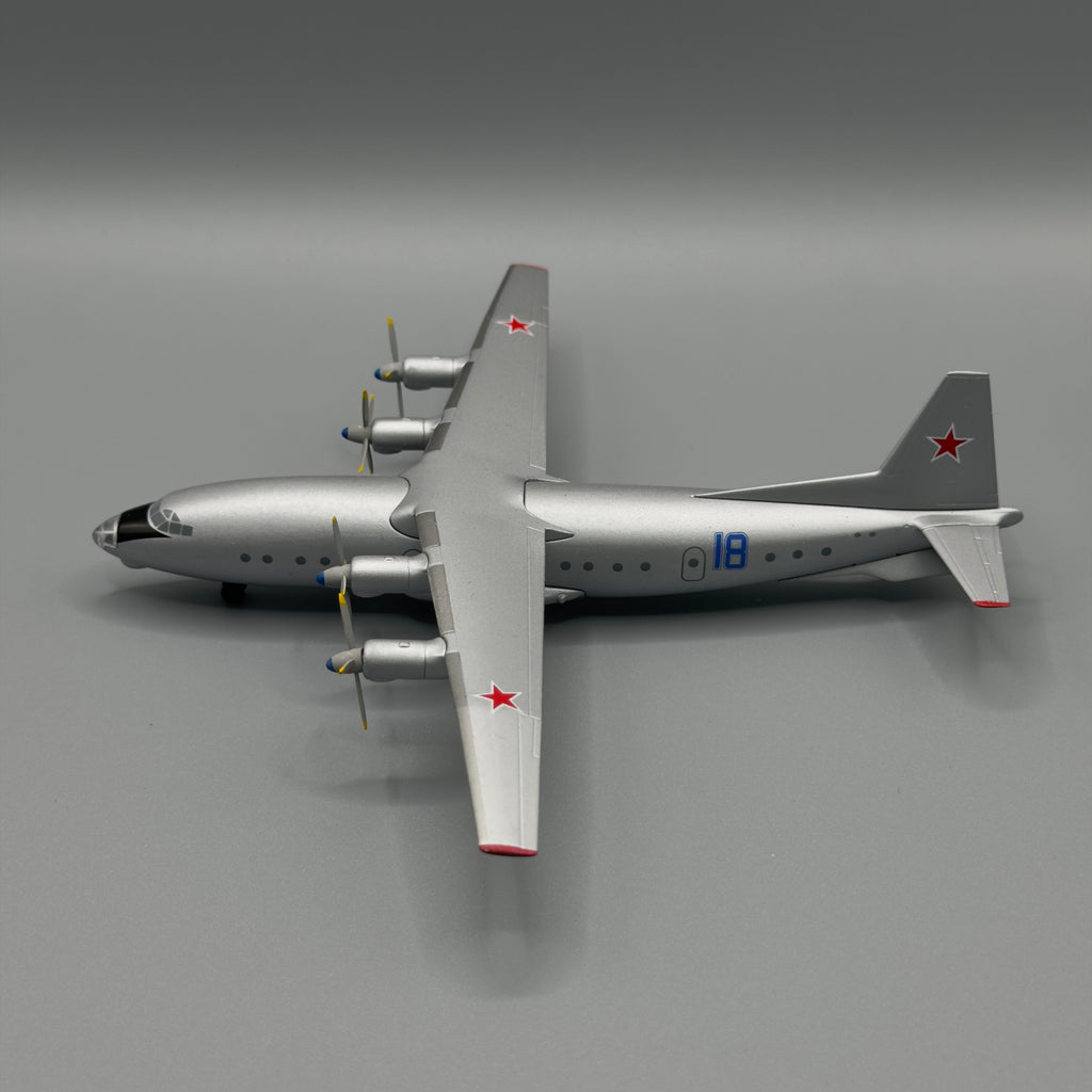 Antonov An-10 Soviet Air Force & Air Defence — 4 Variants — 1:200 Scale Model