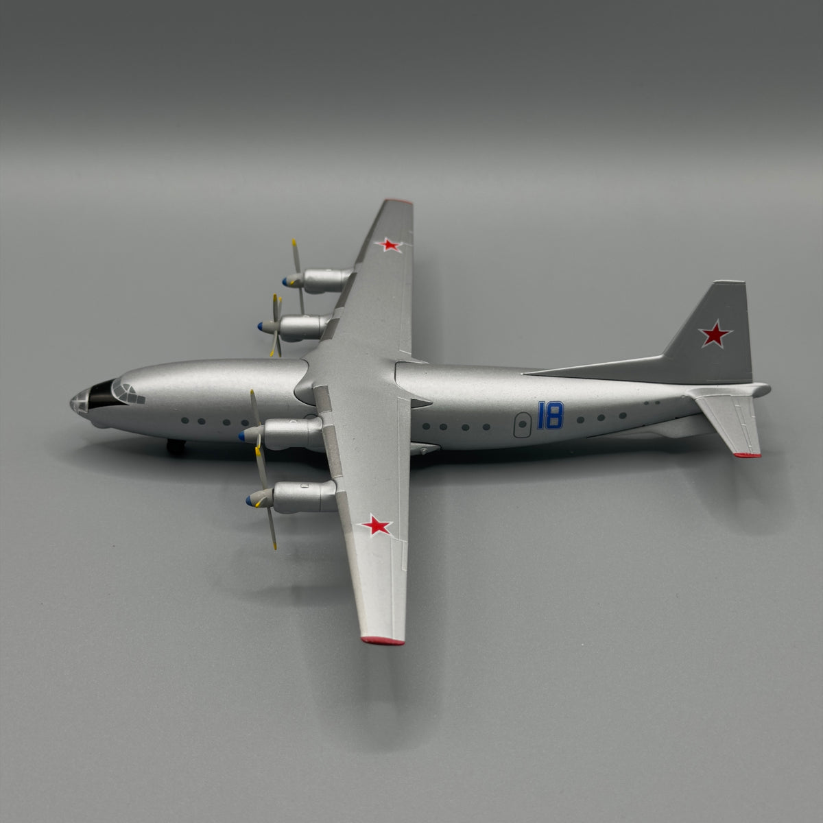 Antonov An-10 Soviet Air Force & Air Defence — 4 Variants — 1:200 Scale Model