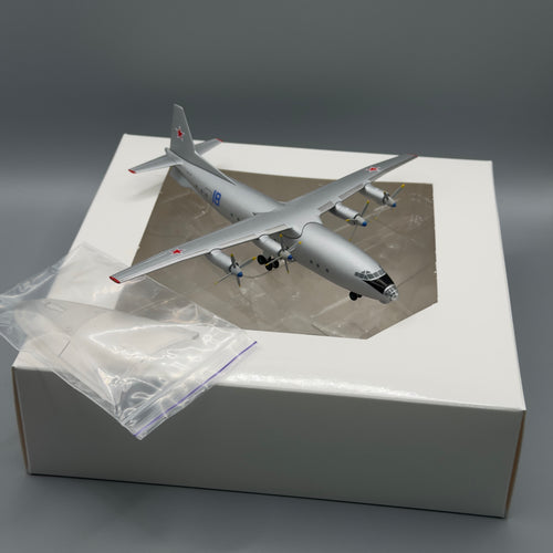 Antonov An-10 Soviet Air Force & Air Defence — 4 Variants — 1:200 Scale Model