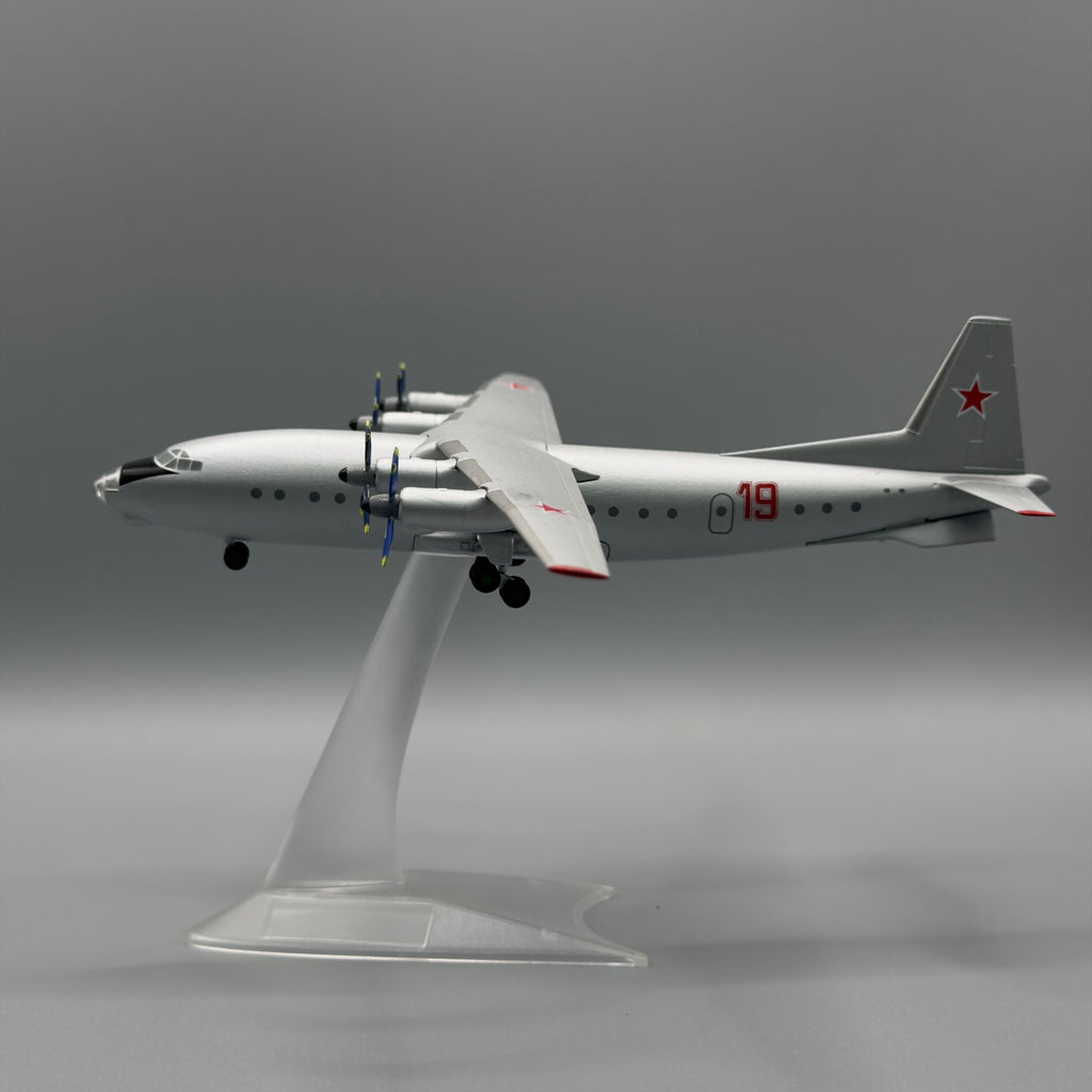 Antonov An-10 Soviet Air Force & Air Defence — 4 Variants — 1:200 Scale Model
