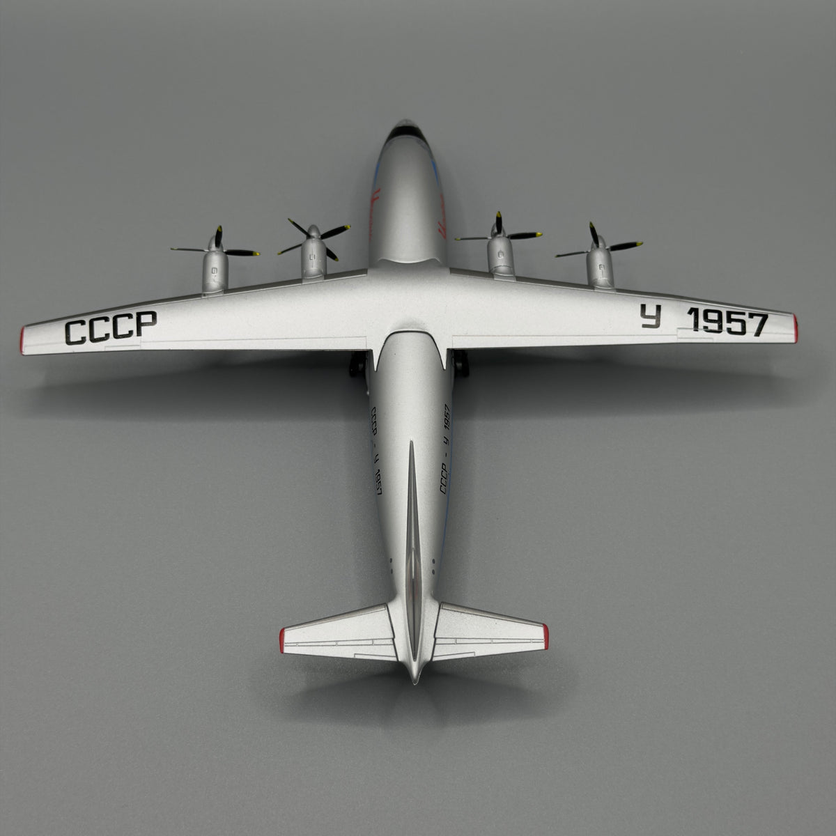 Antonov An-10 “Ukraina” USSR-U1957 Prototype — NATO Cat — 1:200 Scale Model