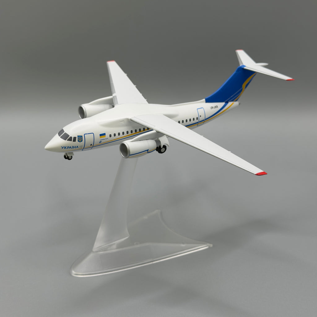 Antonov An-148-100B Ukraine Government UR-UKR 1:200 Scale Model