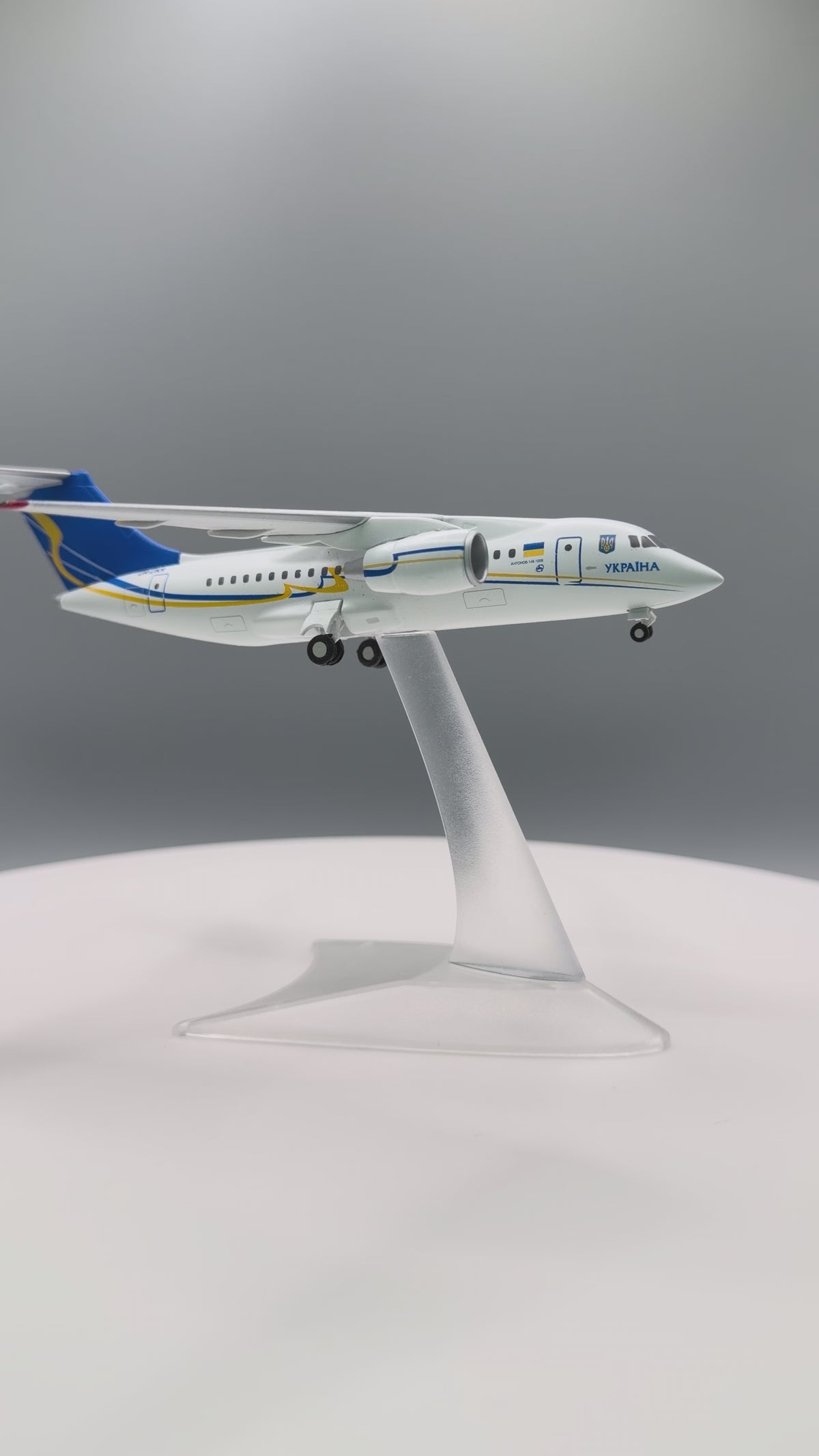 Antonov An-148-100B Ukraine Government UR-UKR 1:200 Scale Model