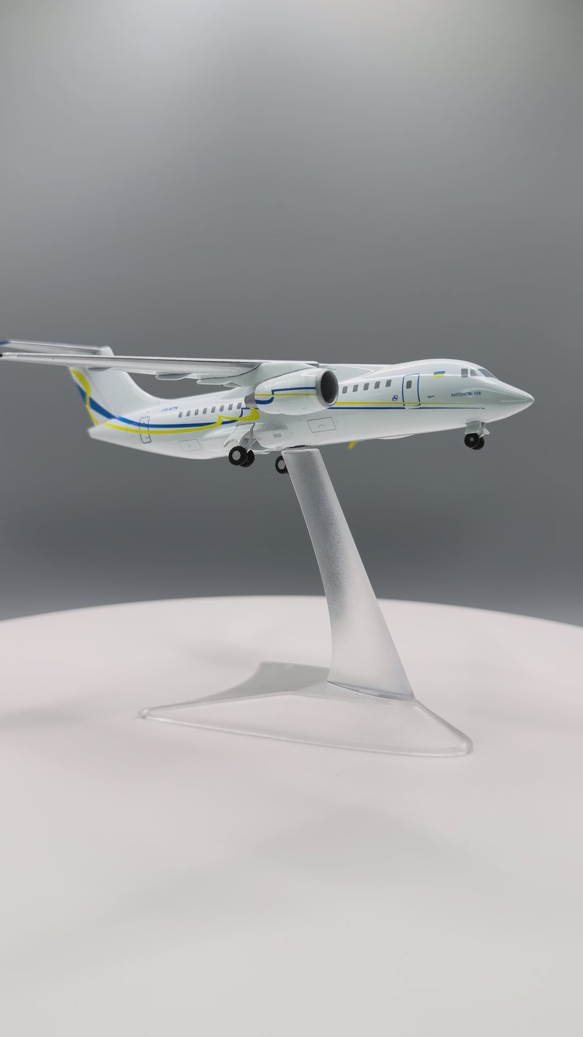 Antonov An-158 Antonov Design Bureau UR-NTN 1:200 Scale Aircraft Model